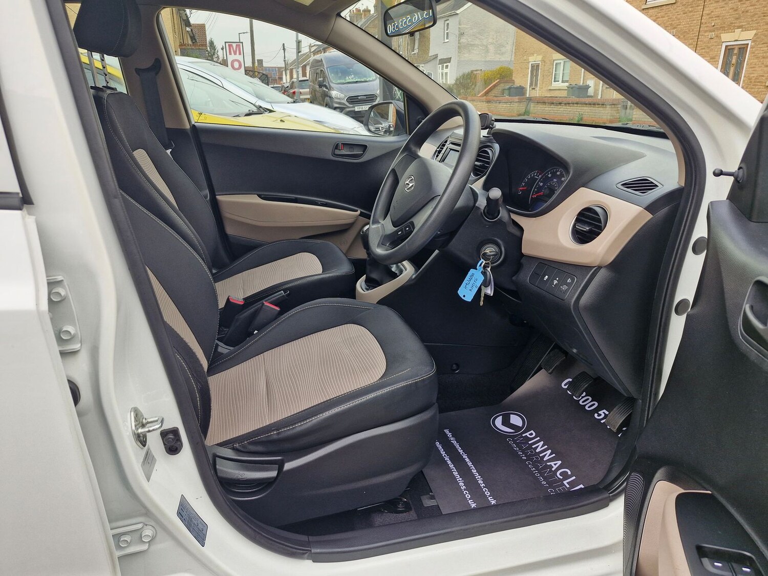 Used Hyundai i10 2015 for sale - 77810327: Photo 10