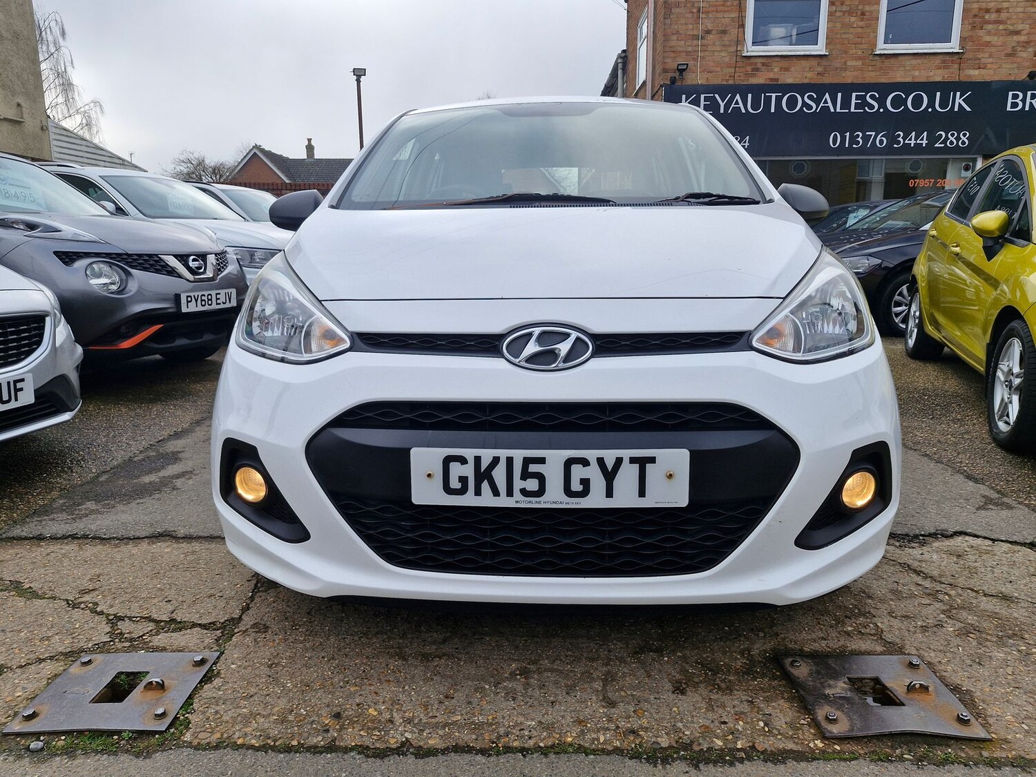 Used Hyundai i10 2015 for sale - 77810327: Photo 9