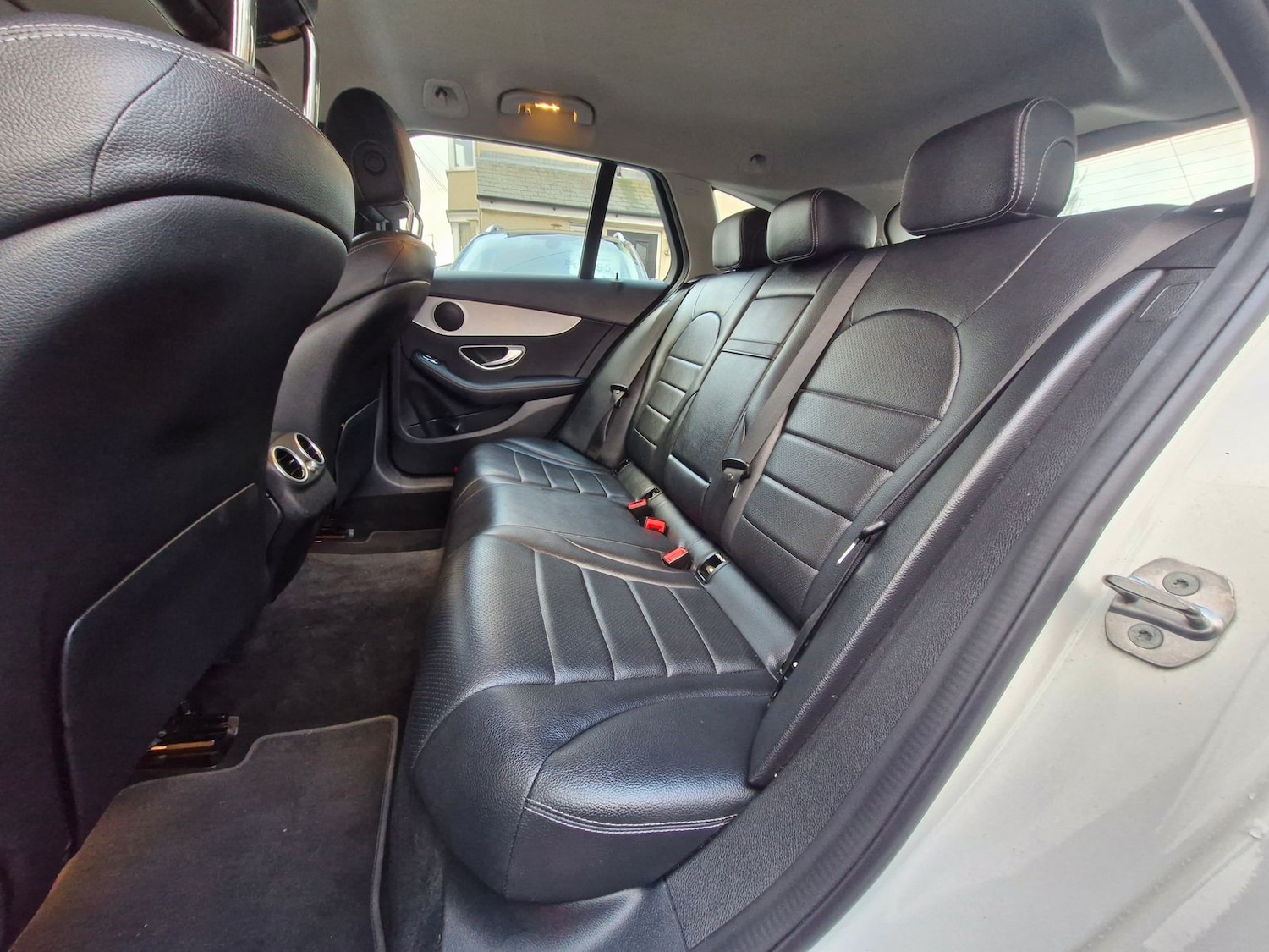 Used Mercedes-Benz C Class 2019 for sale - 77145913: Photo 16