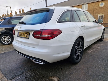 Used Mercedes-Benz C Class 2019 for sale - 77145913: Photo