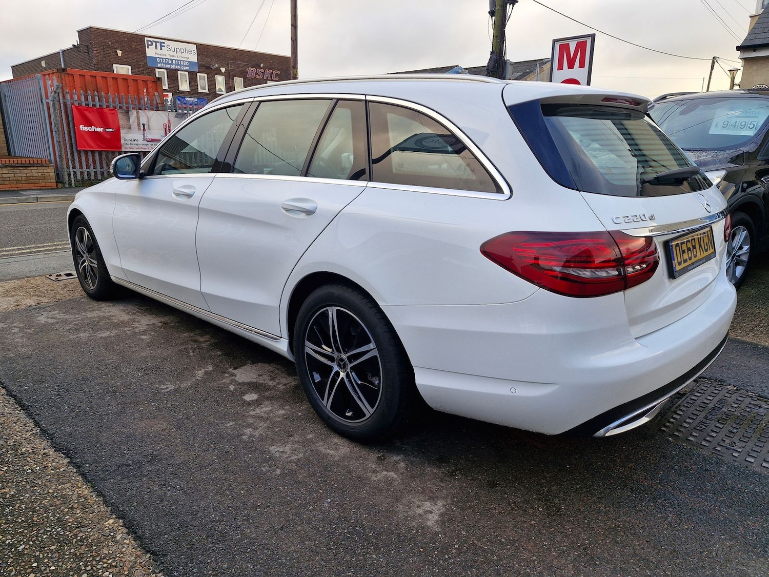 Used Mercedes-Benz C Class 2019 for sale - 77145913: Photo 7