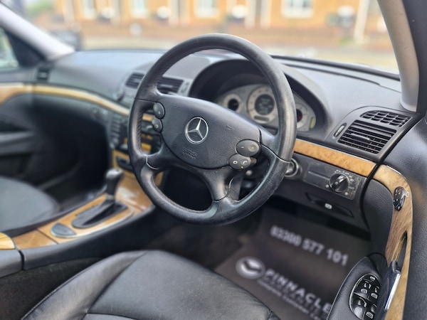 Used Mercedes-Benz E Class 2009 for sale - 75636921: Photo 19