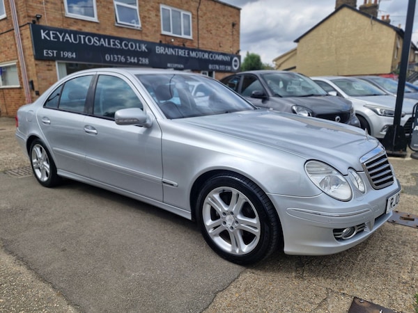 Used Mercedes-Benz E Class 2009 for sale - 75636921: Photo 2