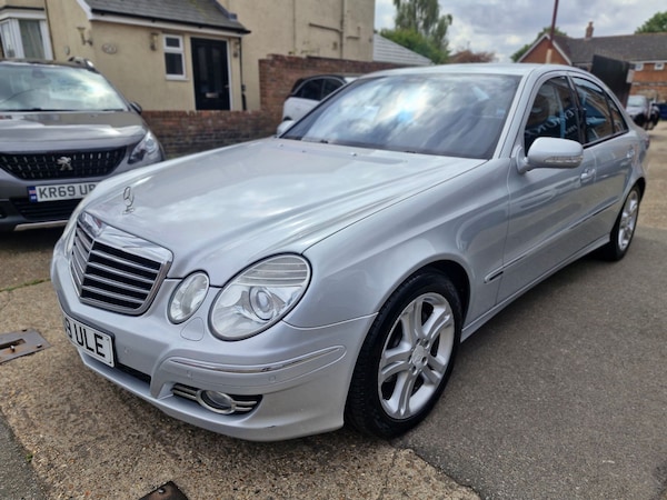 Used Mercedes-Benz E Class 2009 for sale - 75636921: Photo 7