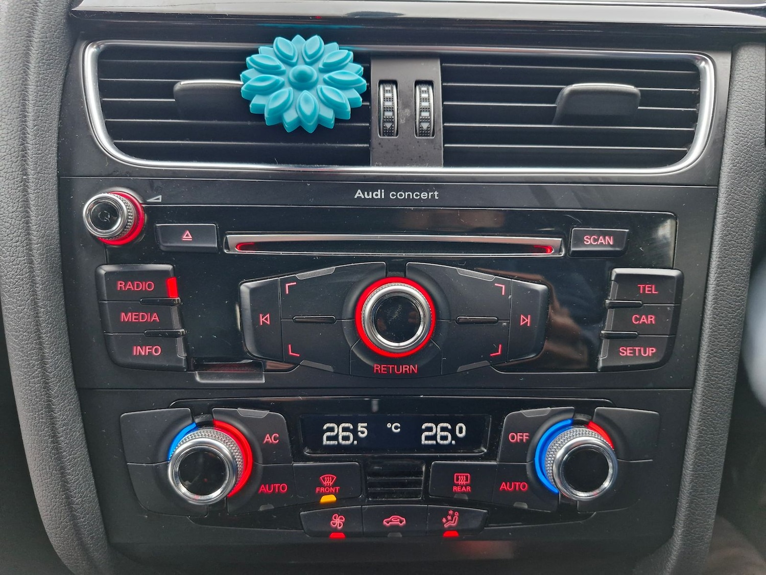 Used Audi A4 2013 for sale - 76978016: Photo 15