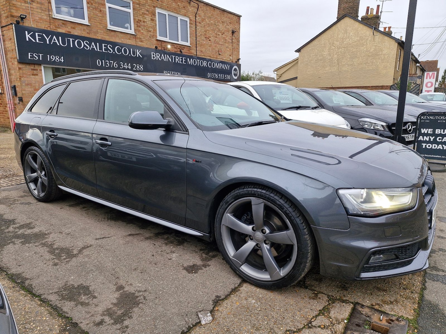 Used Audi A4 2013 for sale - 76978016: Photo 2