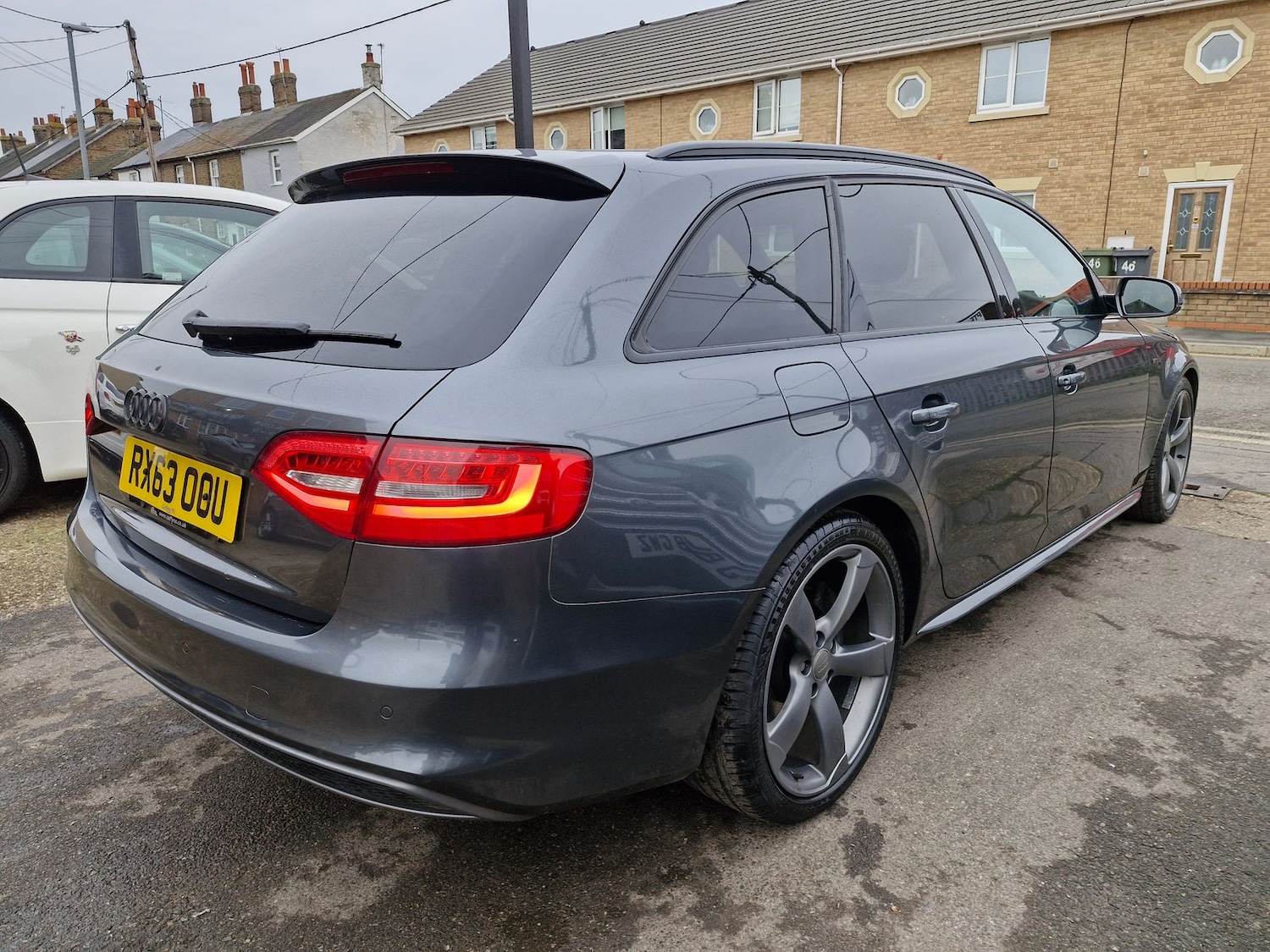 Used Audi A4 2013 for sale - 76978016: Photo 3