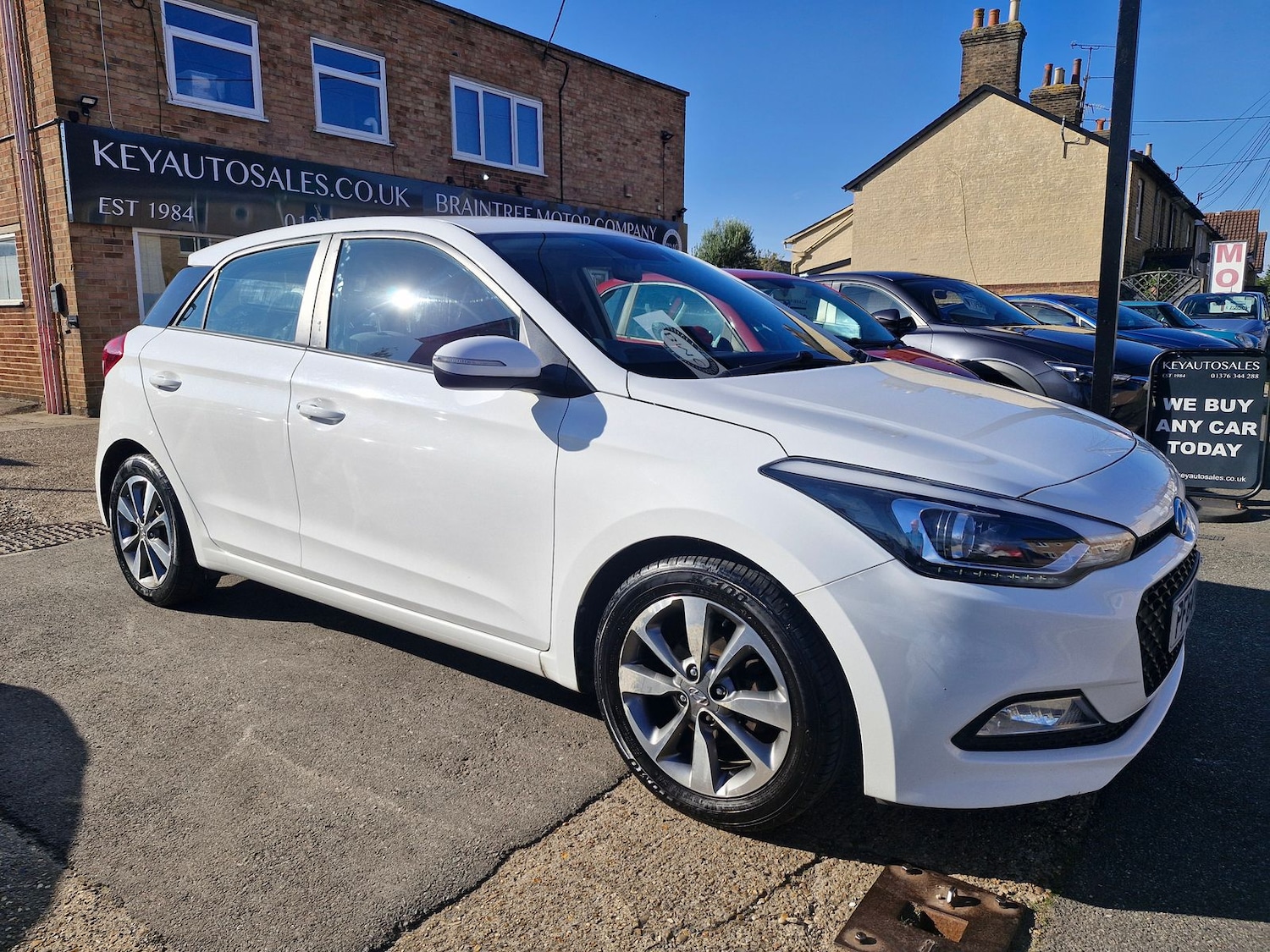 Used Hyundai i20 2015 for sale - 76387513: Photo 2