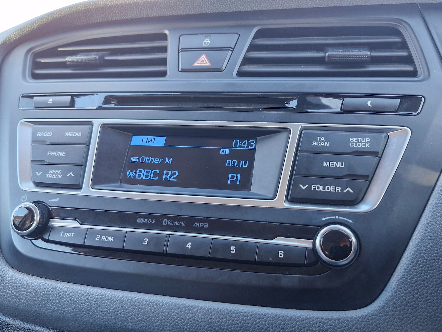 Used Hyundai i20 2015 for sale - 76387513: Photo 21