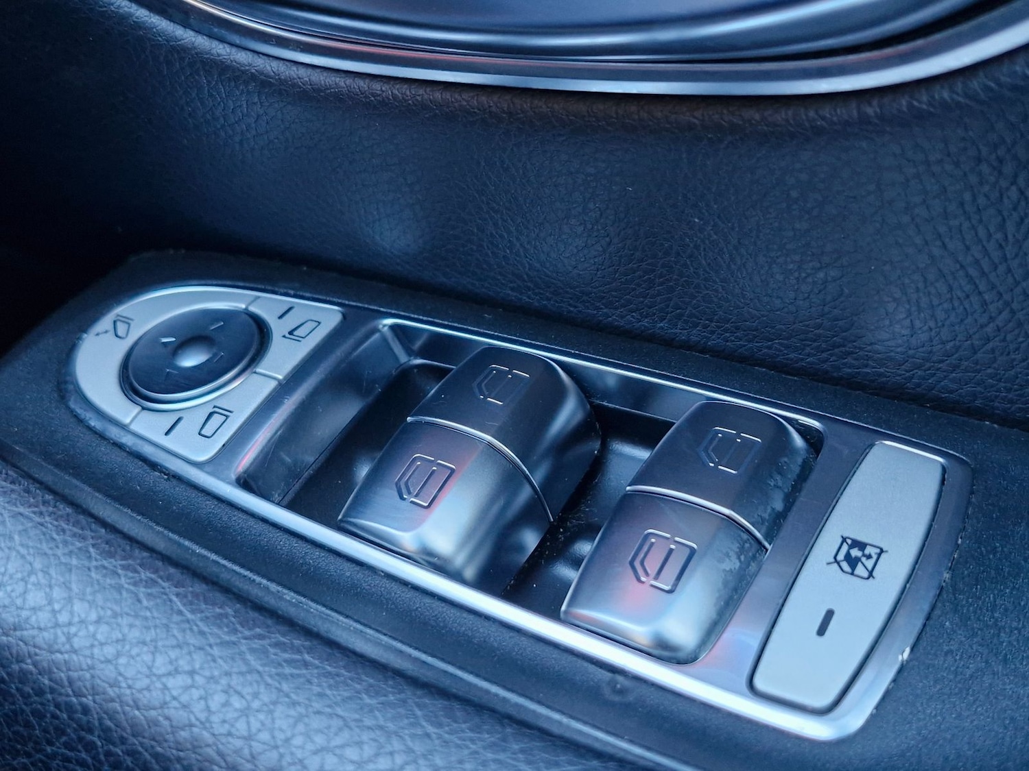 Used Mercedes-Benz E Class 2016 for sale - 76661194: Photo 35