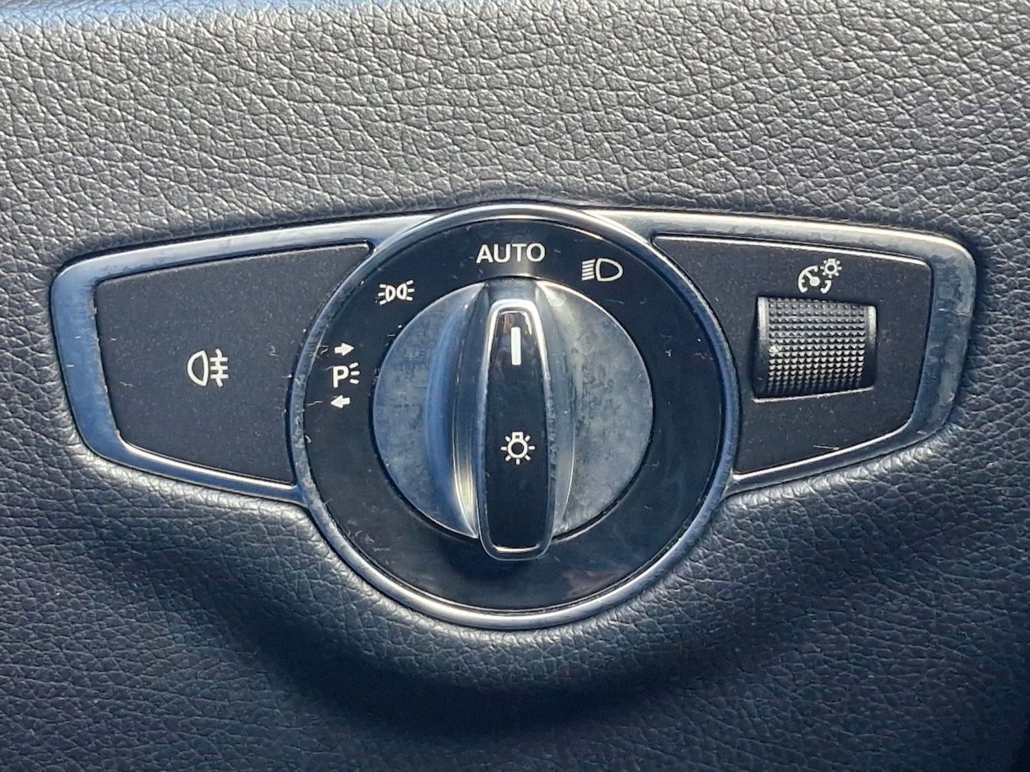 Used Mercedes-Benz E Class 2016 for sale - 76661194: Photo 38