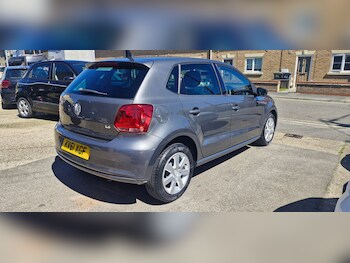 Used Volkswagen Polo 2011 for sale - 78422875: Photo