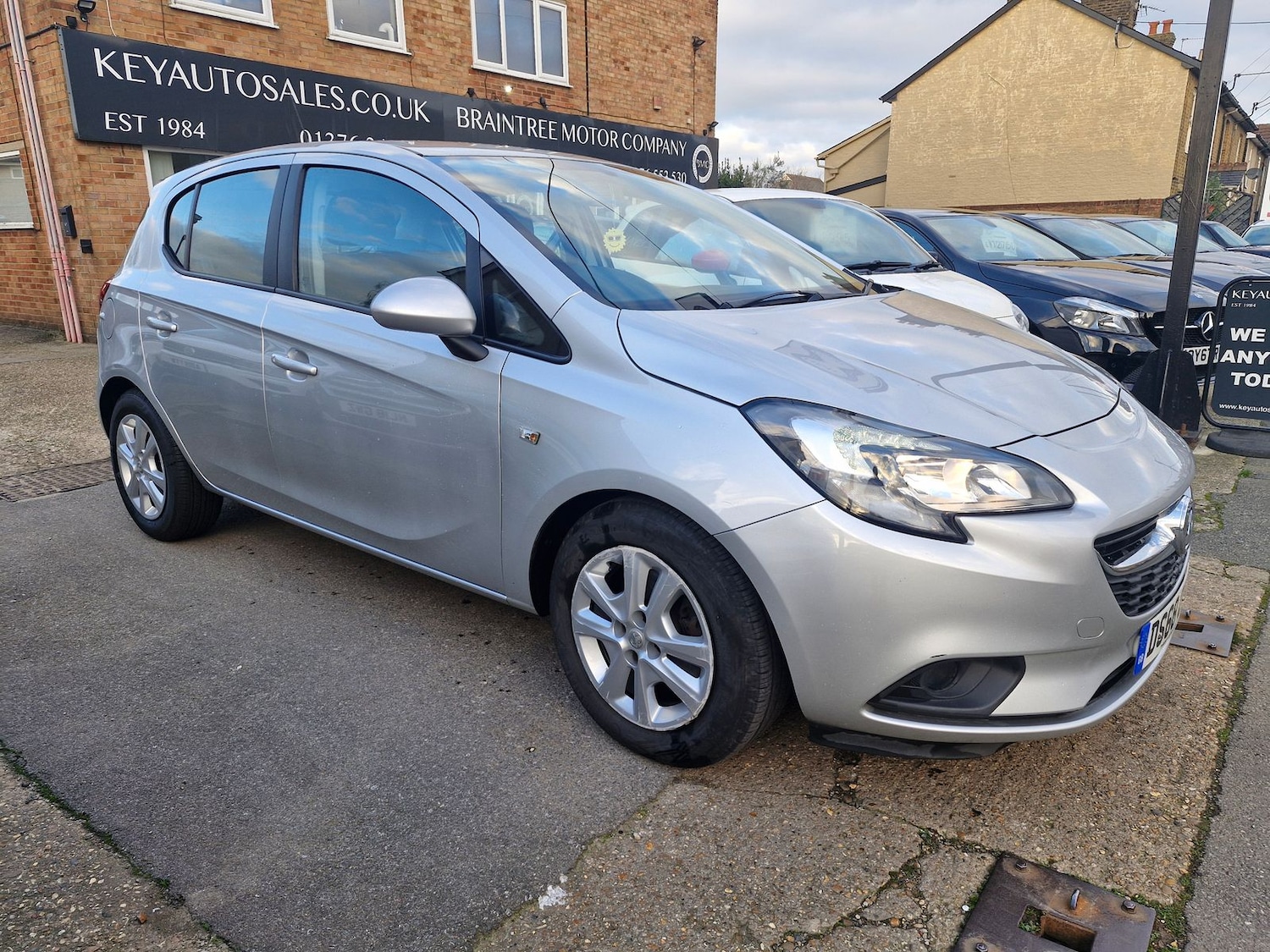 Used Vauxhall Corsa 2018 for sale - 77031642: Photo 2