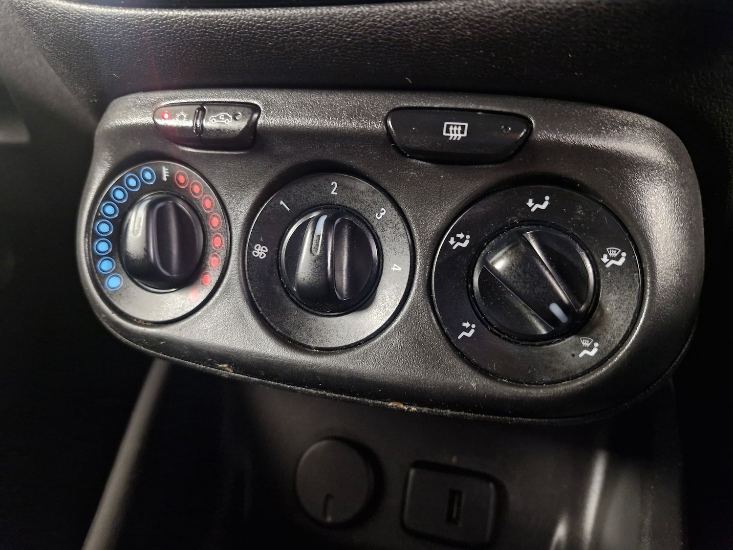 Used Vauxhall Corsa 2018 for sale - 77031642: Photo 20