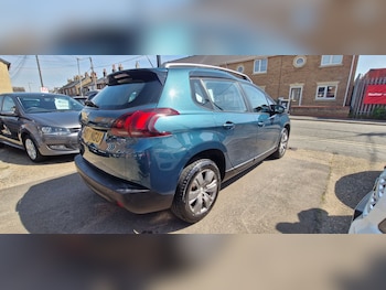 Used Peugeot 2008 2017 for sale - 78567051: Photo