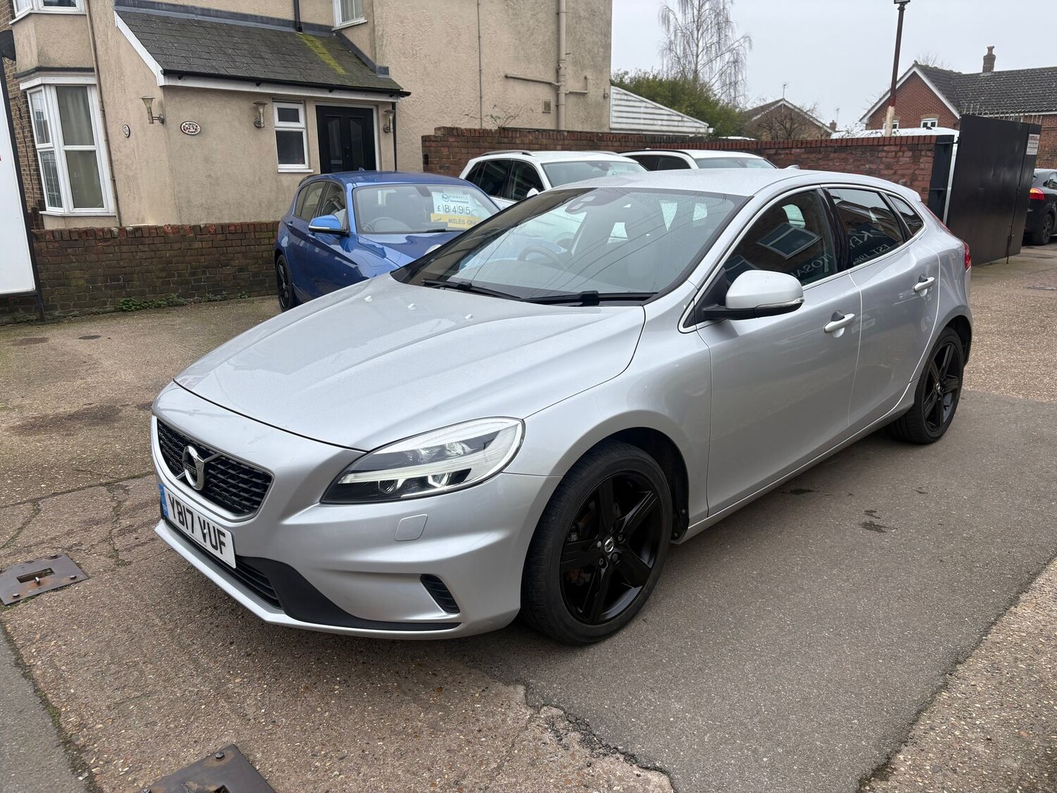 Used Volvo V40 2017 for sale - 77526245: Photo 6