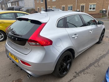 Used Volvo V40 2017 for sale - 79761416: Photo