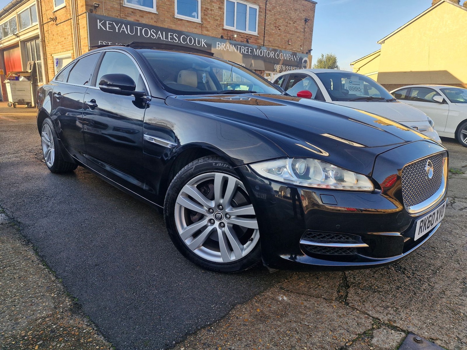 Used Jaguar XJ 2010 for sale - 76717518: Photo 1