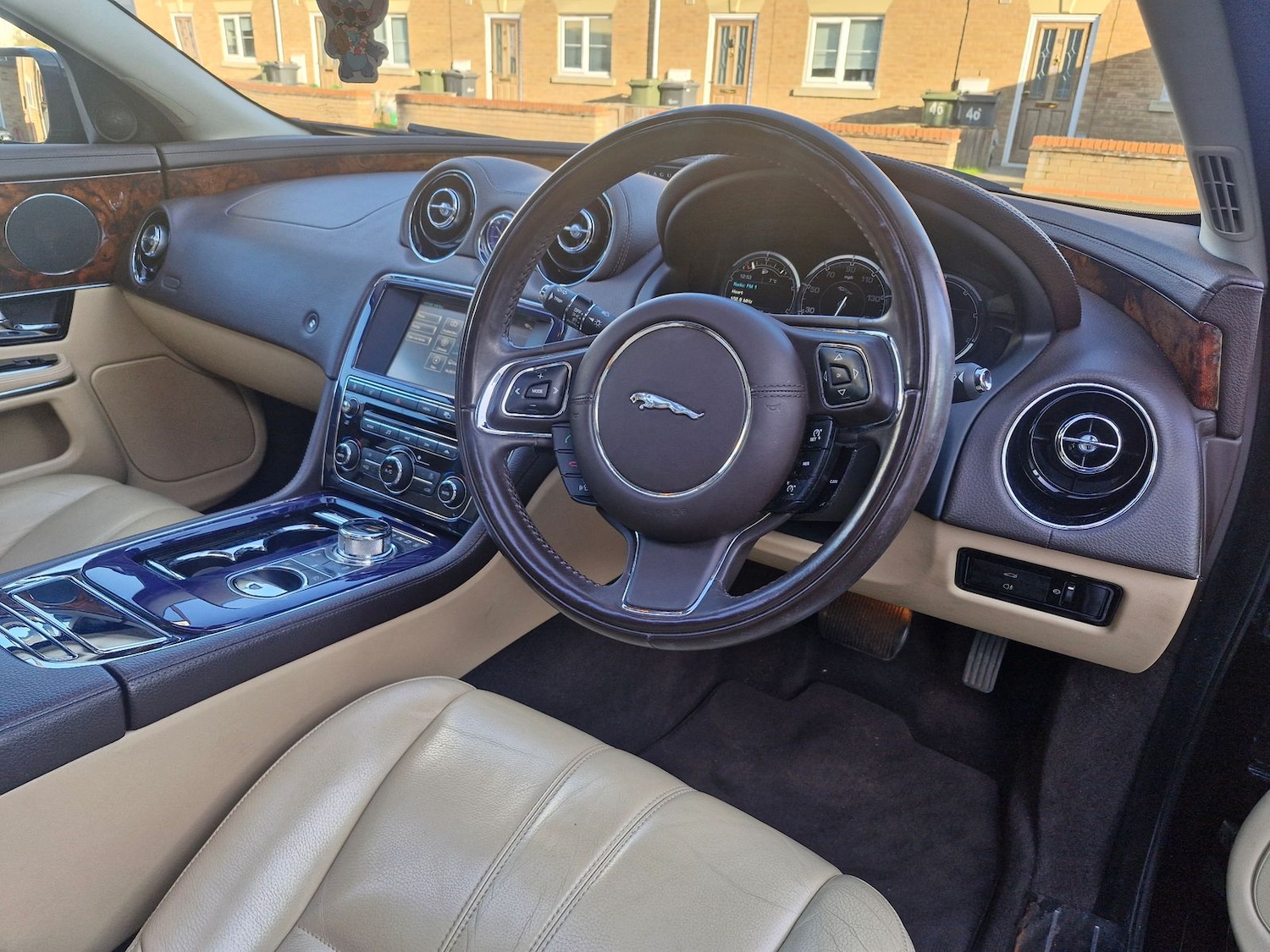 Used Jaguar XJ 2010 for sale - 76717518: Photo 11