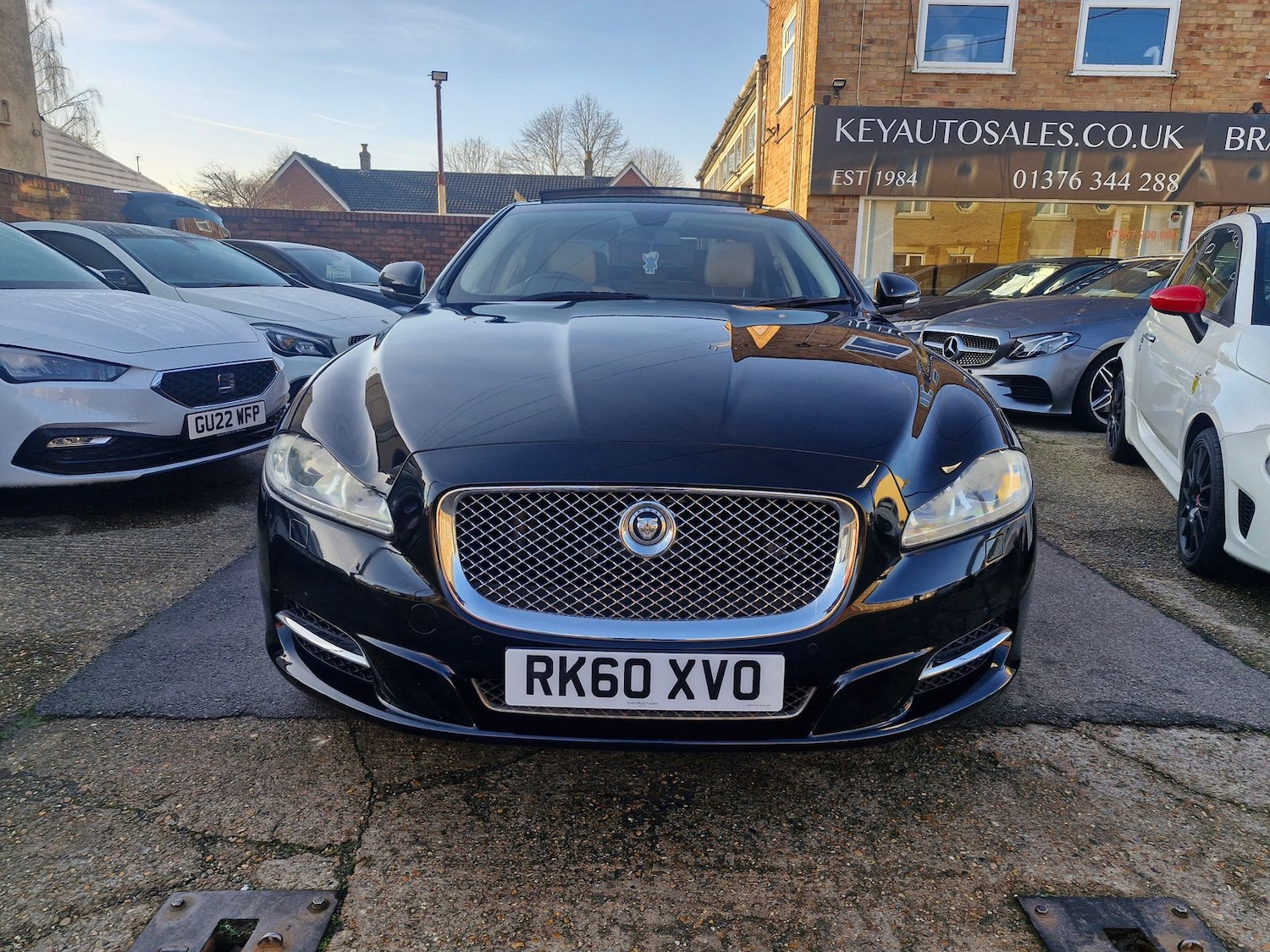 Used Jaguar XJ 2010 for sale - 76717518: Photo 8