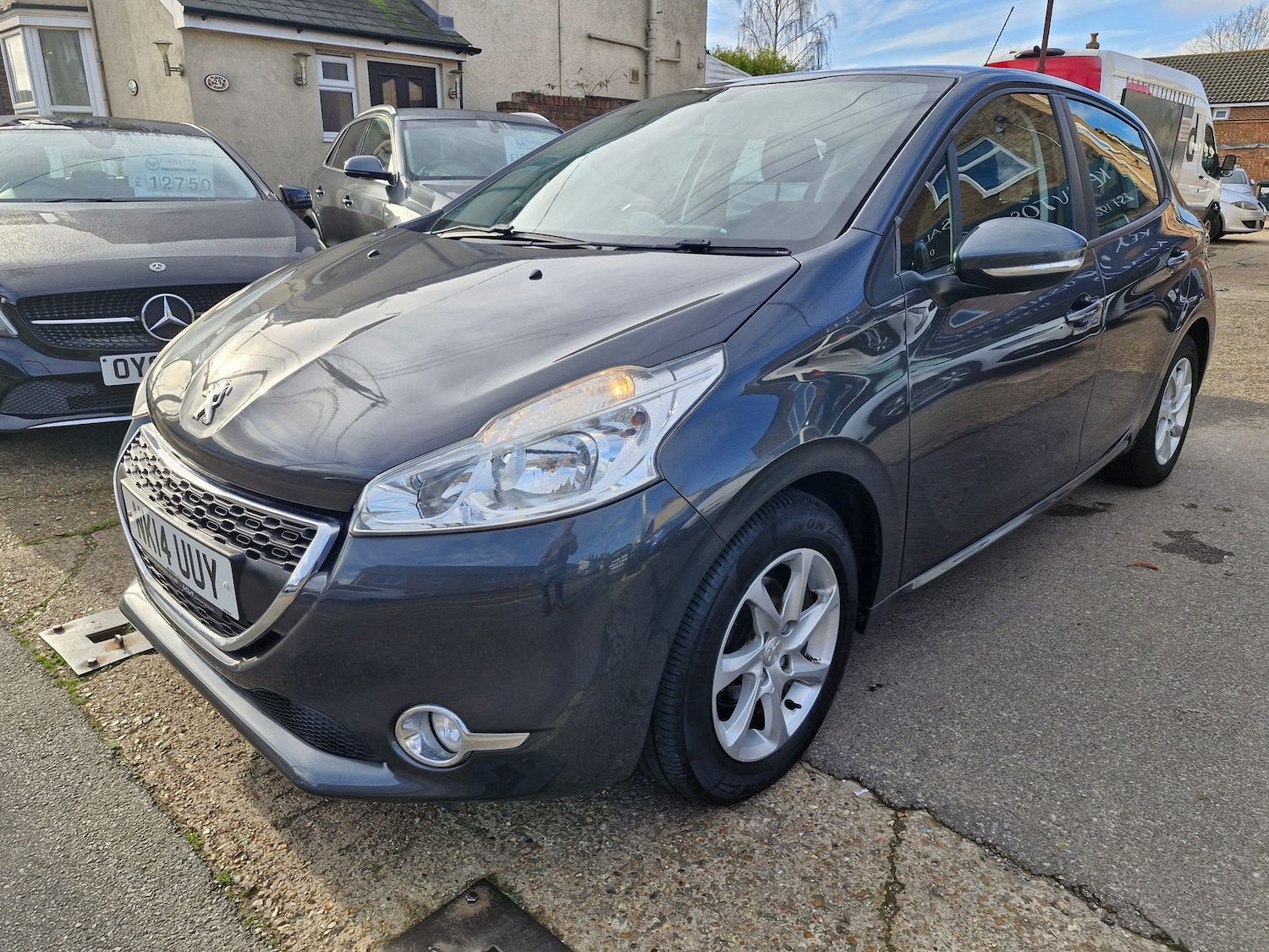 Used Peugeot 208 2014 for sale - 76563610: Photo 10