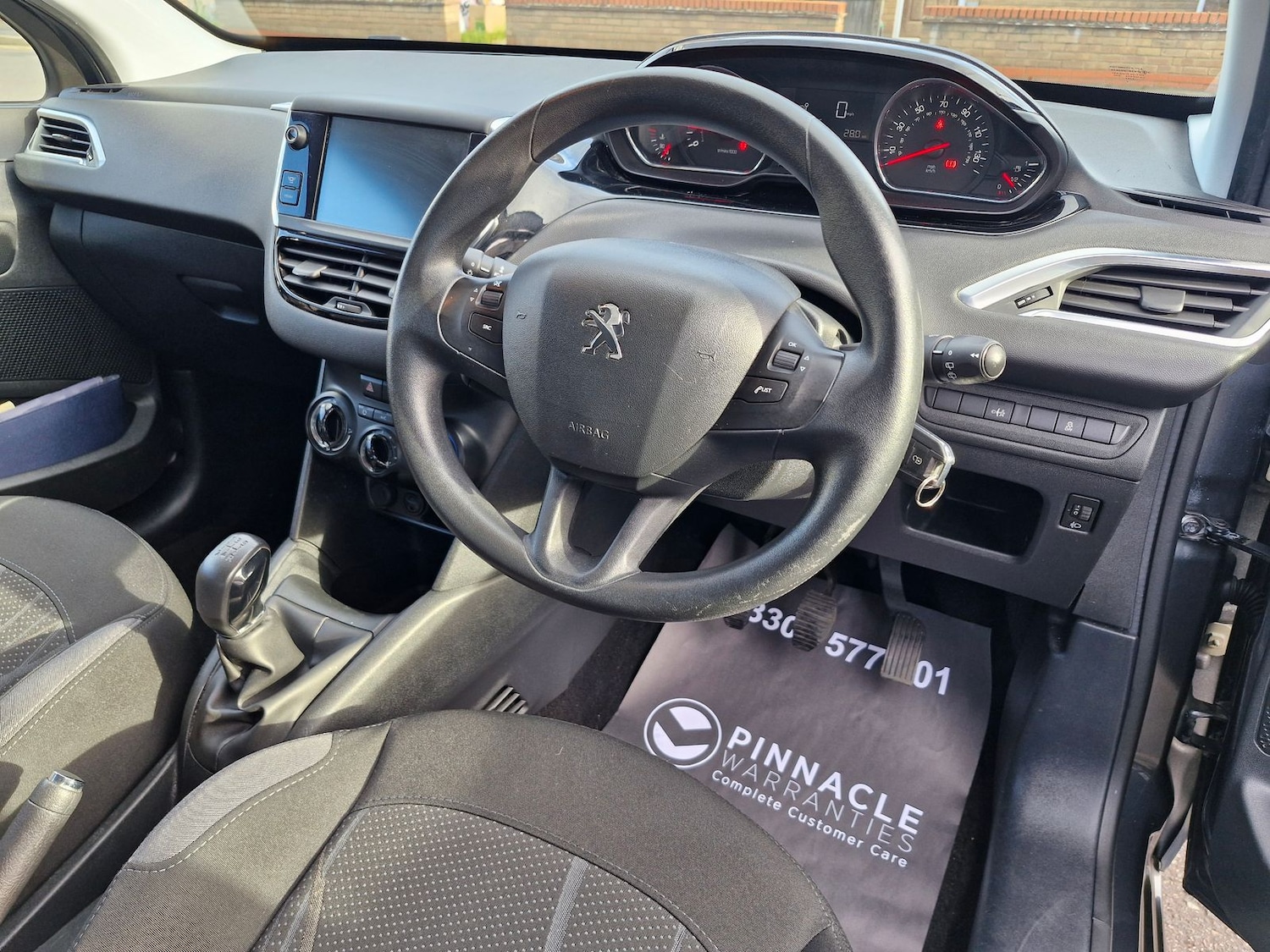 Used Peugeot 208 2014 for sale - 76563610: Photo 14