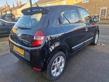 Used Renault Twingo 2015 for sale - 76888988: Photo