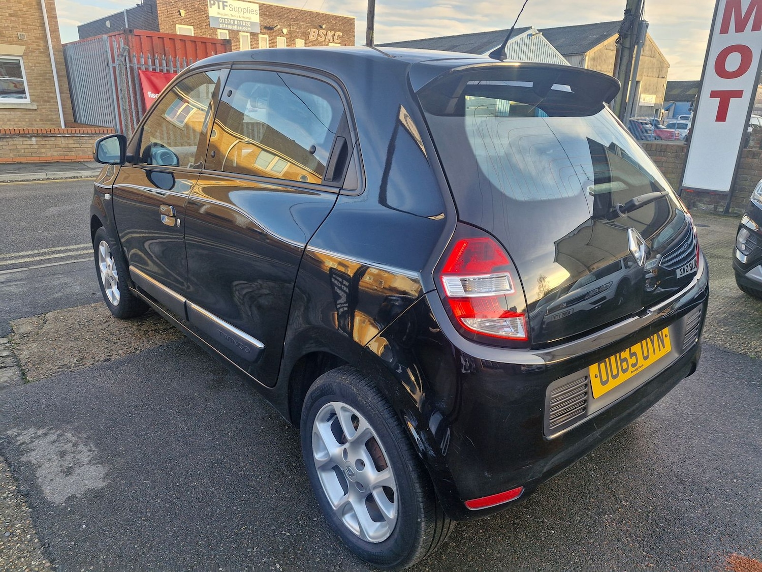 Used Renault Twingo 2015 for sale - 76888988: Photo 6