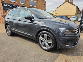 Used Volkswagen Tiguan 2017 for sale - 79522647: Photo