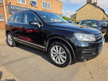 Used Volkswagen Touareg 2011 for sale - 79218733: Photo