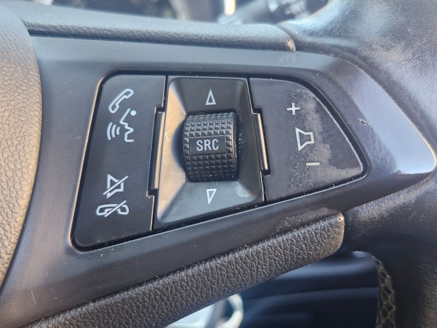 Used Vauxhall Astra 2016 for sale - 77685839: Photo 22