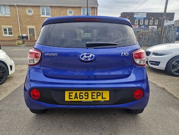 Used Hyundai i10 2019 for sale - 76474796: Photo
