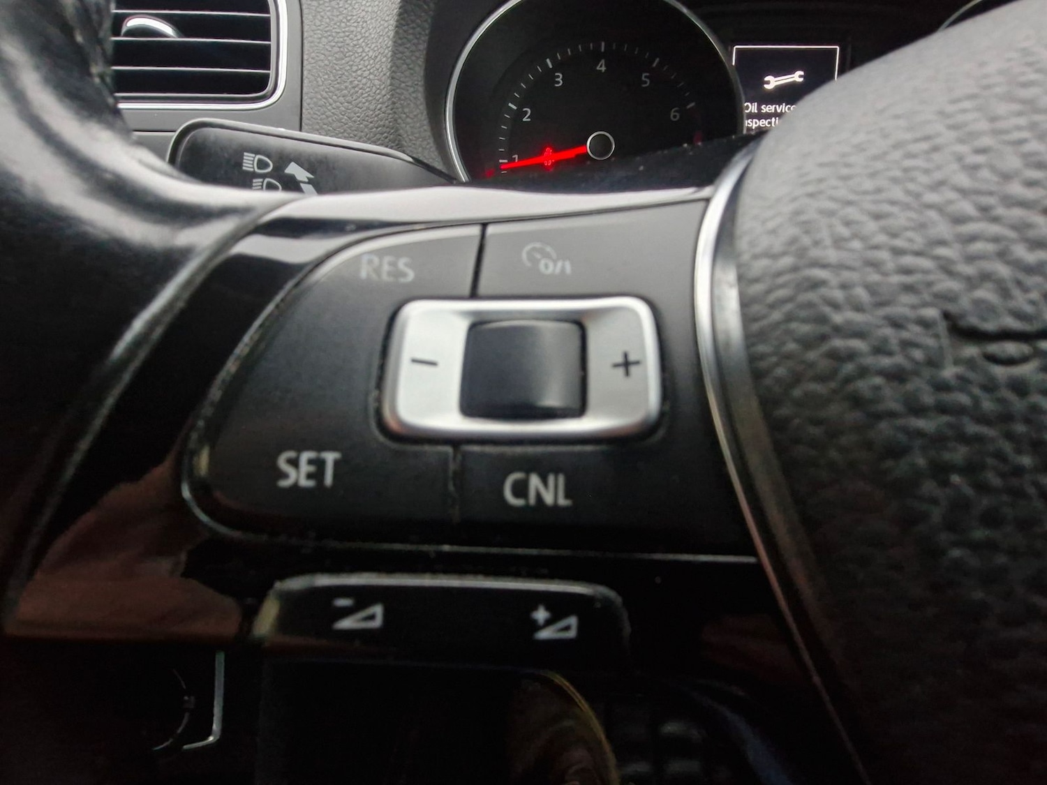 Used Volkswagen Polo 2016 for sale - 76717515: Photo 6