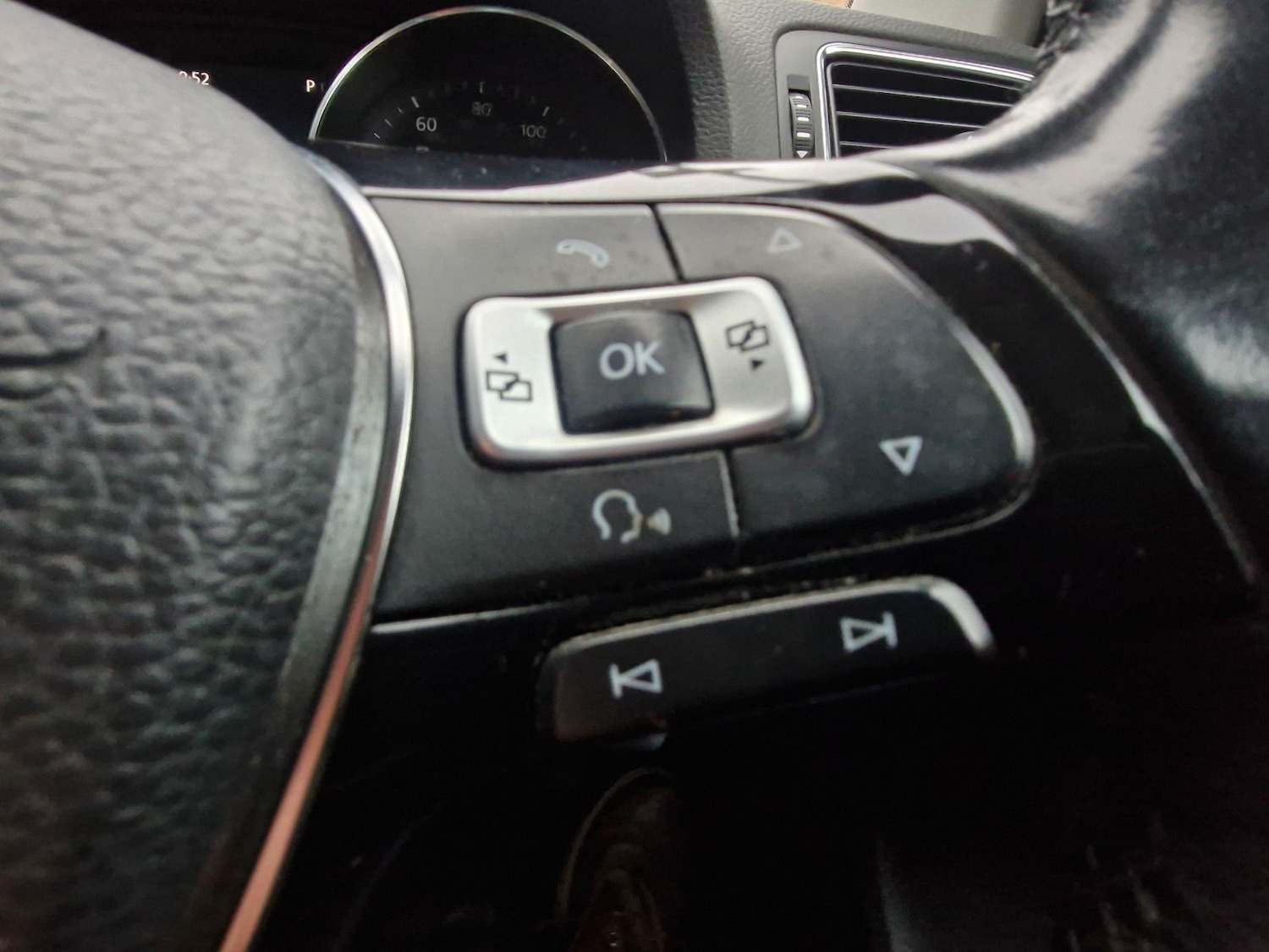 Used Volkswagen Polo 2016 for sale - 76717515: Photo 7