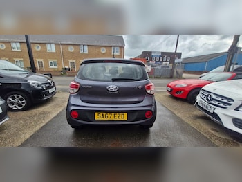 Used Hyundai i10 2017 for sale - 78499059: Photo