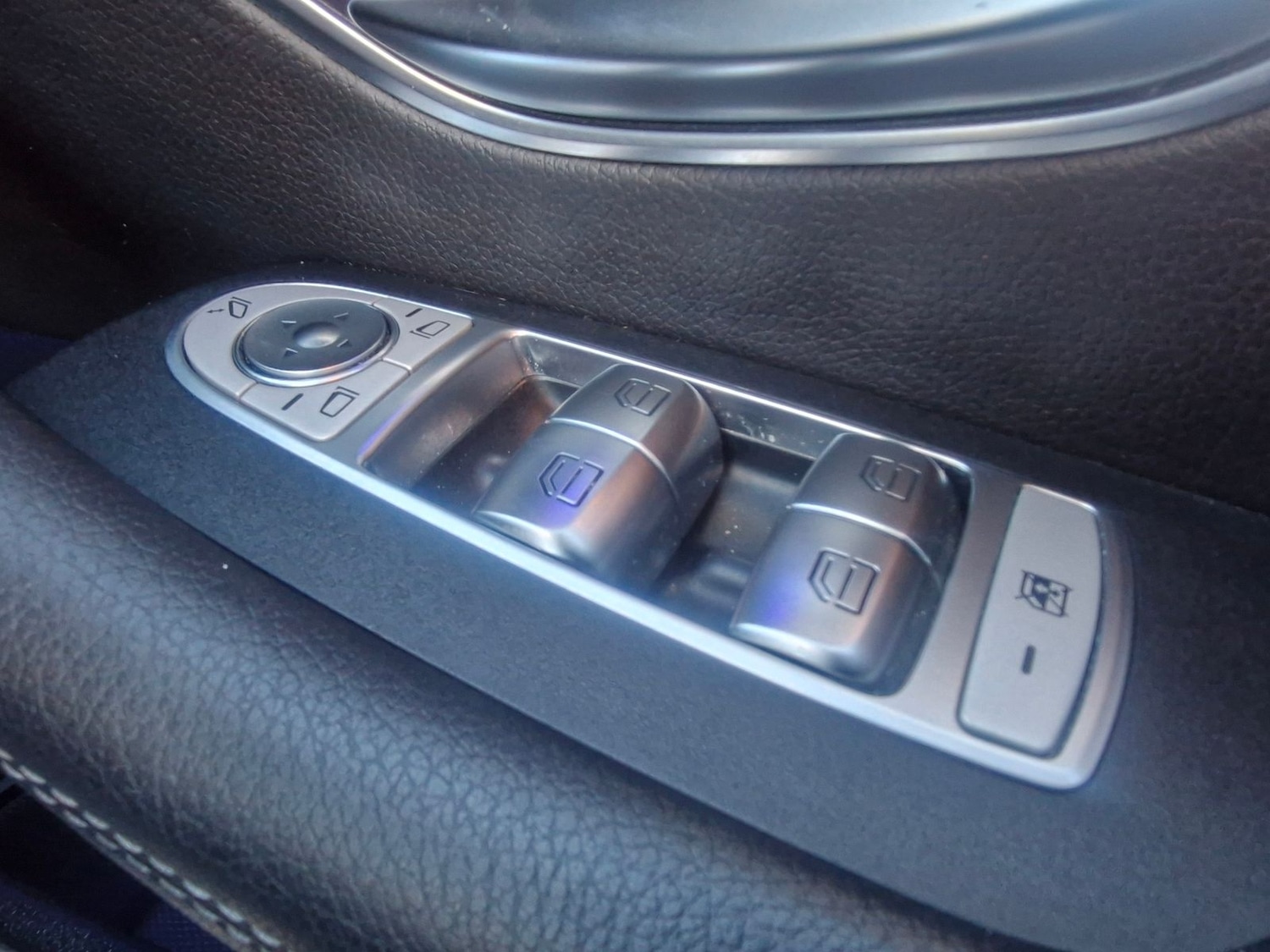 Used Mercedes-Benz E Class 2018 for sale - 76648147: Photo 25