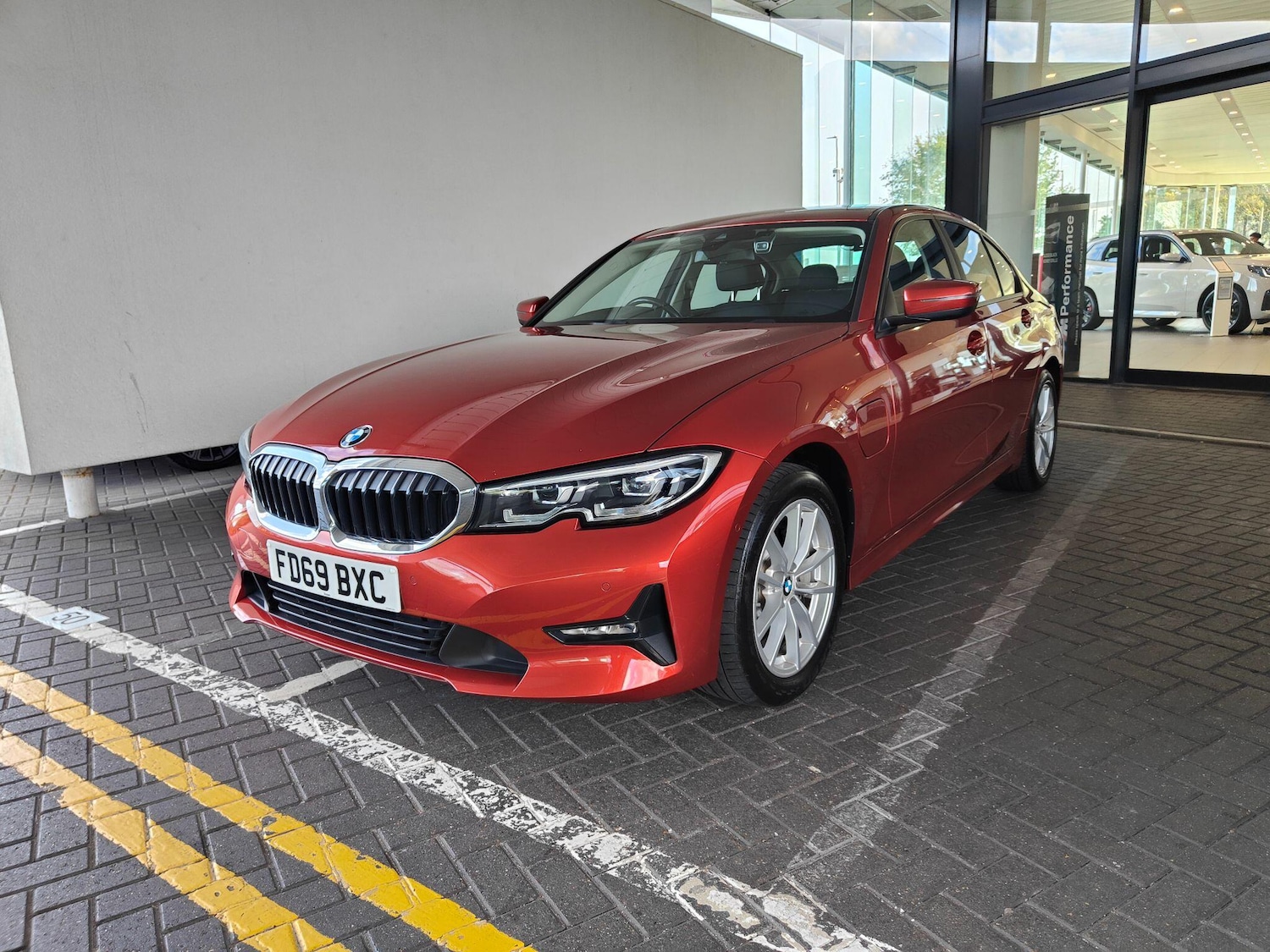 Used BMW 3 Series 2019 for sale - 76673592: Photo 3