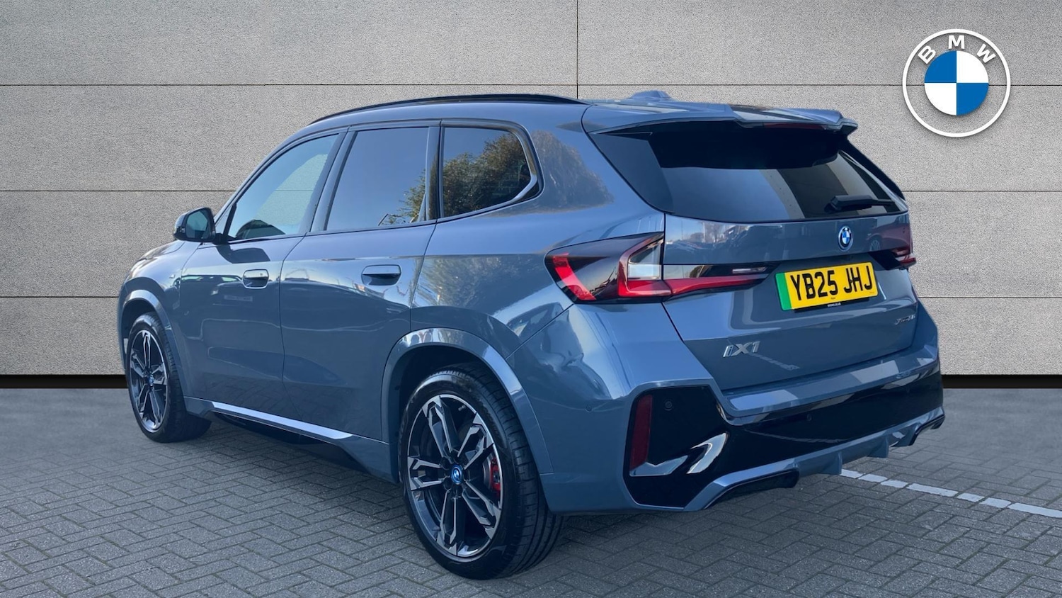 Used BMW iX1 2025 for sale - 76717133: Photo 2