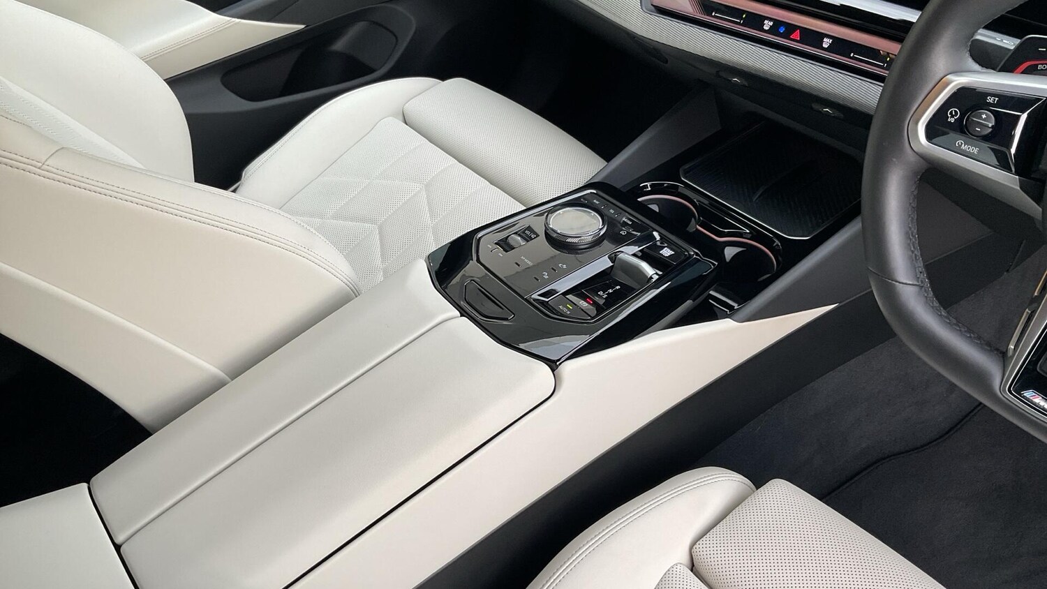 Used BMW 5 Series 2025 for sale - 76679614: Photo 10