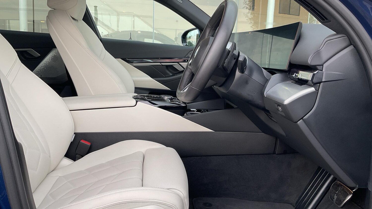 Used BMW 5 Series 2025 for sale - 76679614: Photo 11