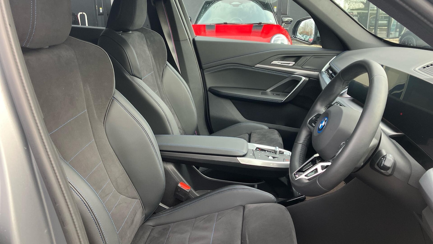 Used BMW iX1 2025 for sale - 77968364: Photo 12