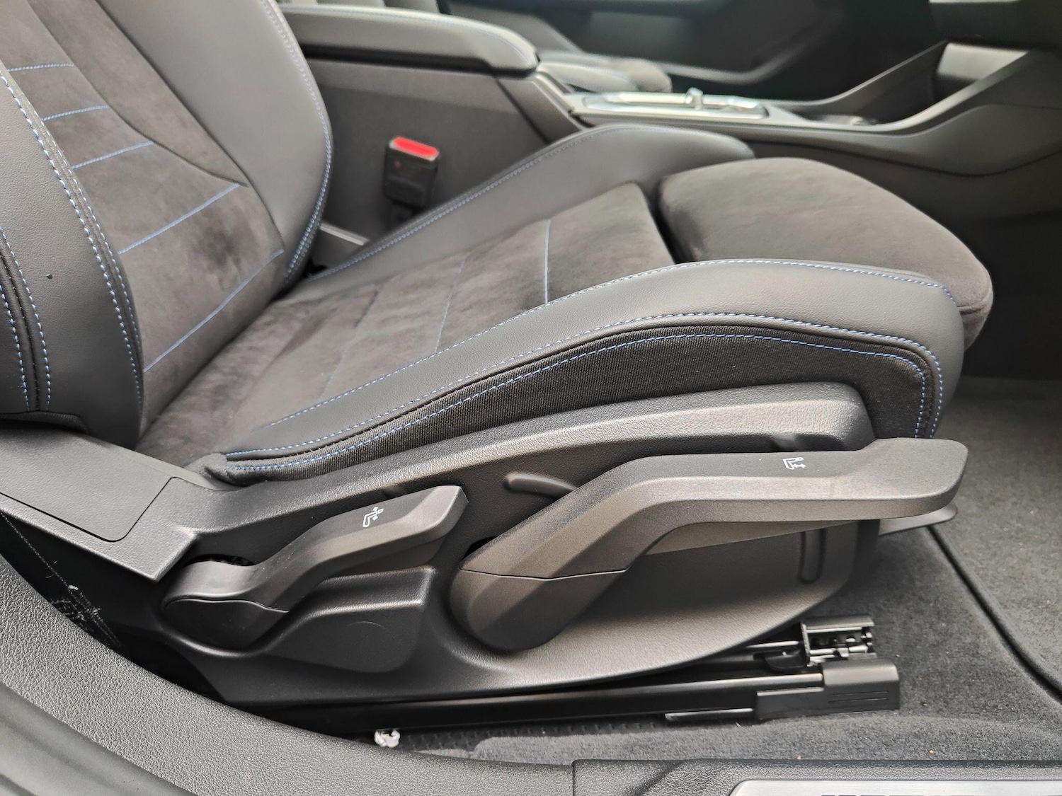 Used BMW 2 Series 2025 for sale - 77025935: Photo 25