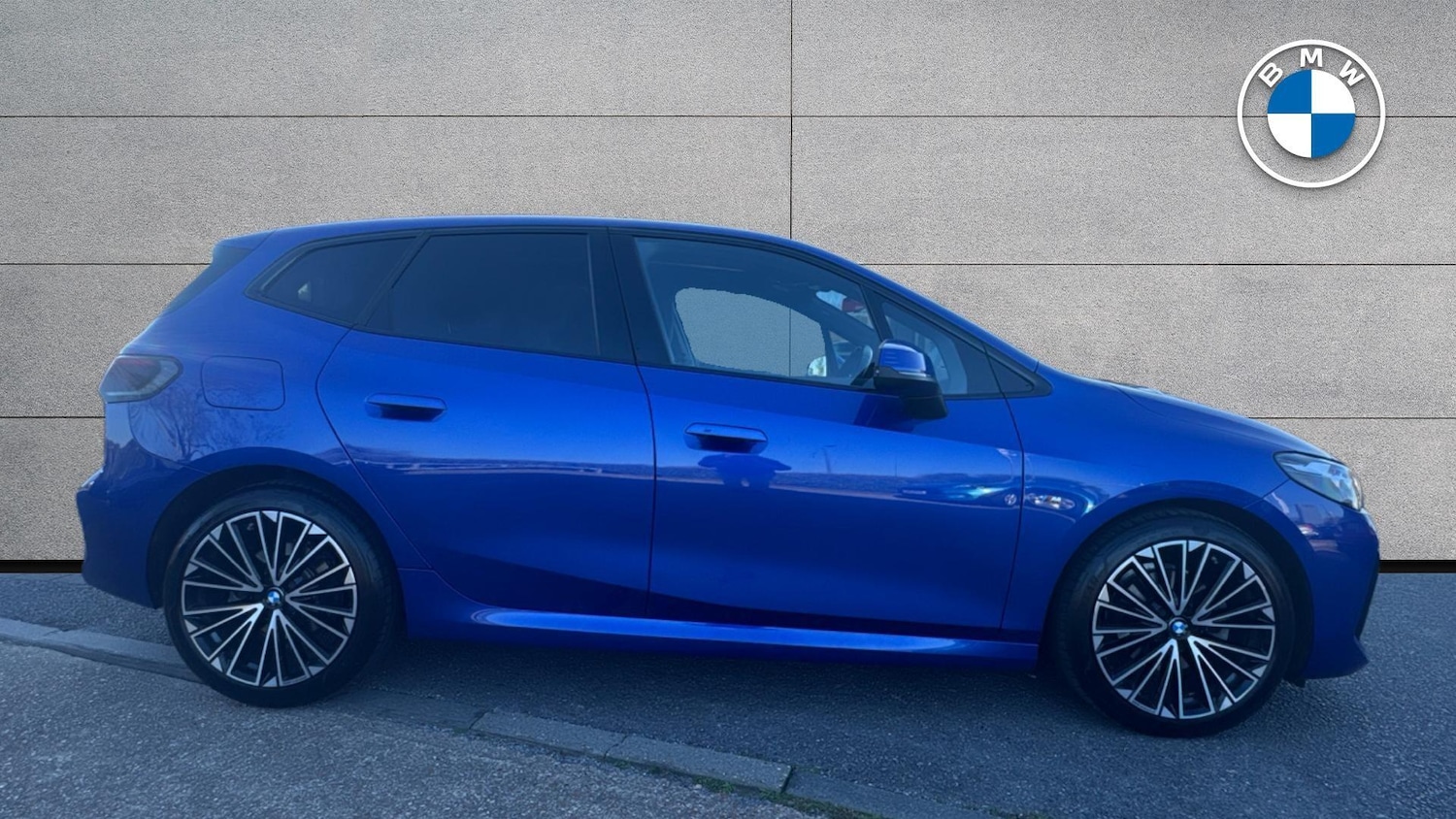 Used BMW 2 Series 2025 for sale - 77981311: Photo 3