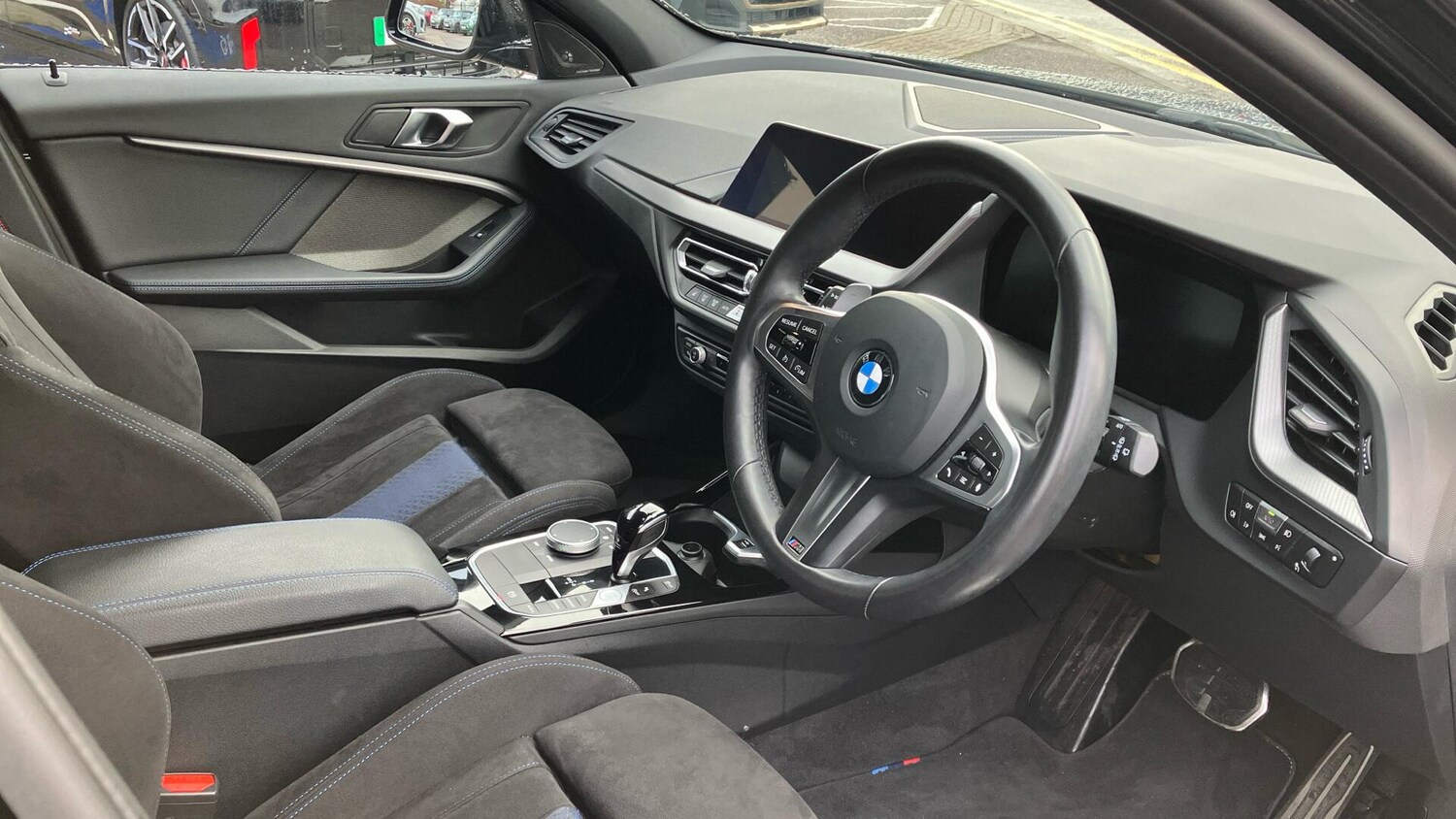 Used BMW 1 Series 2024 for sale - 77332685: Photo 6