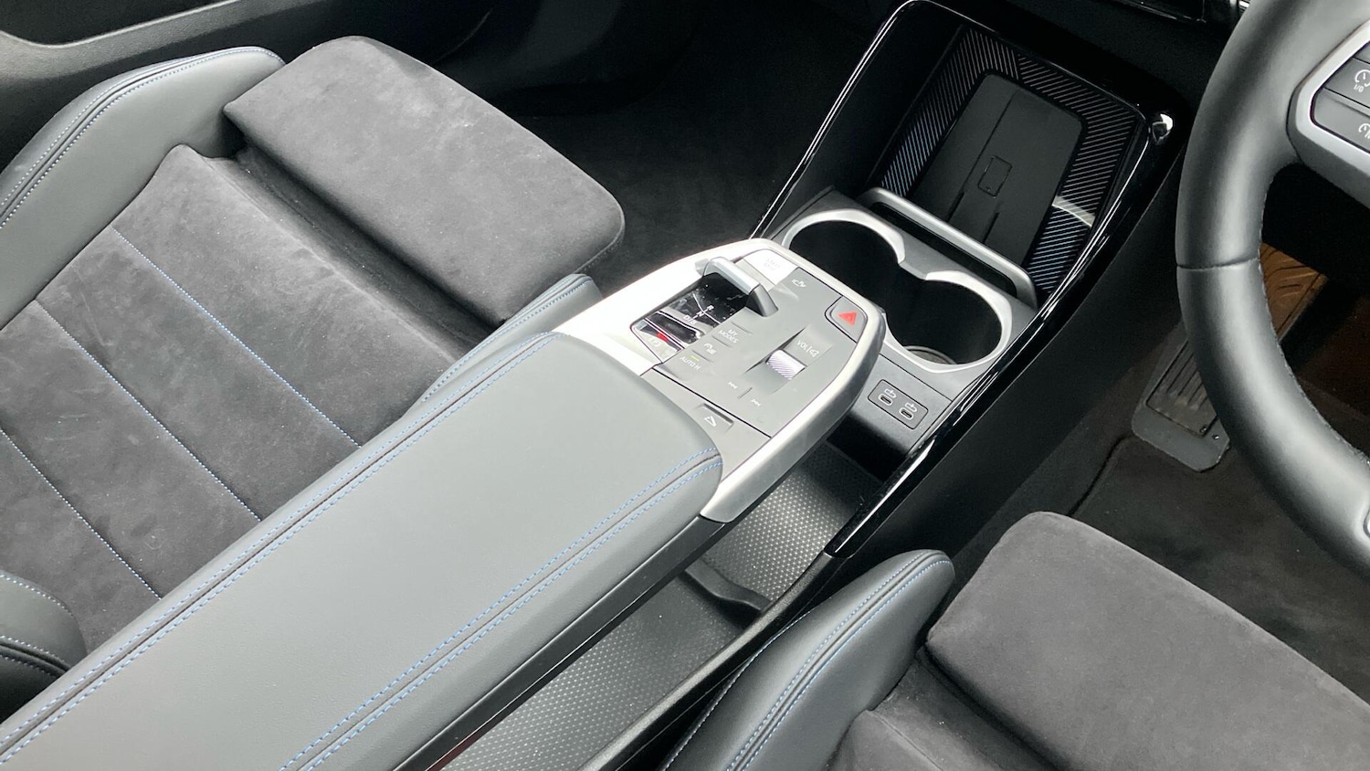 Used BMW iX2 2025 for sale - 77834083: Photo 10