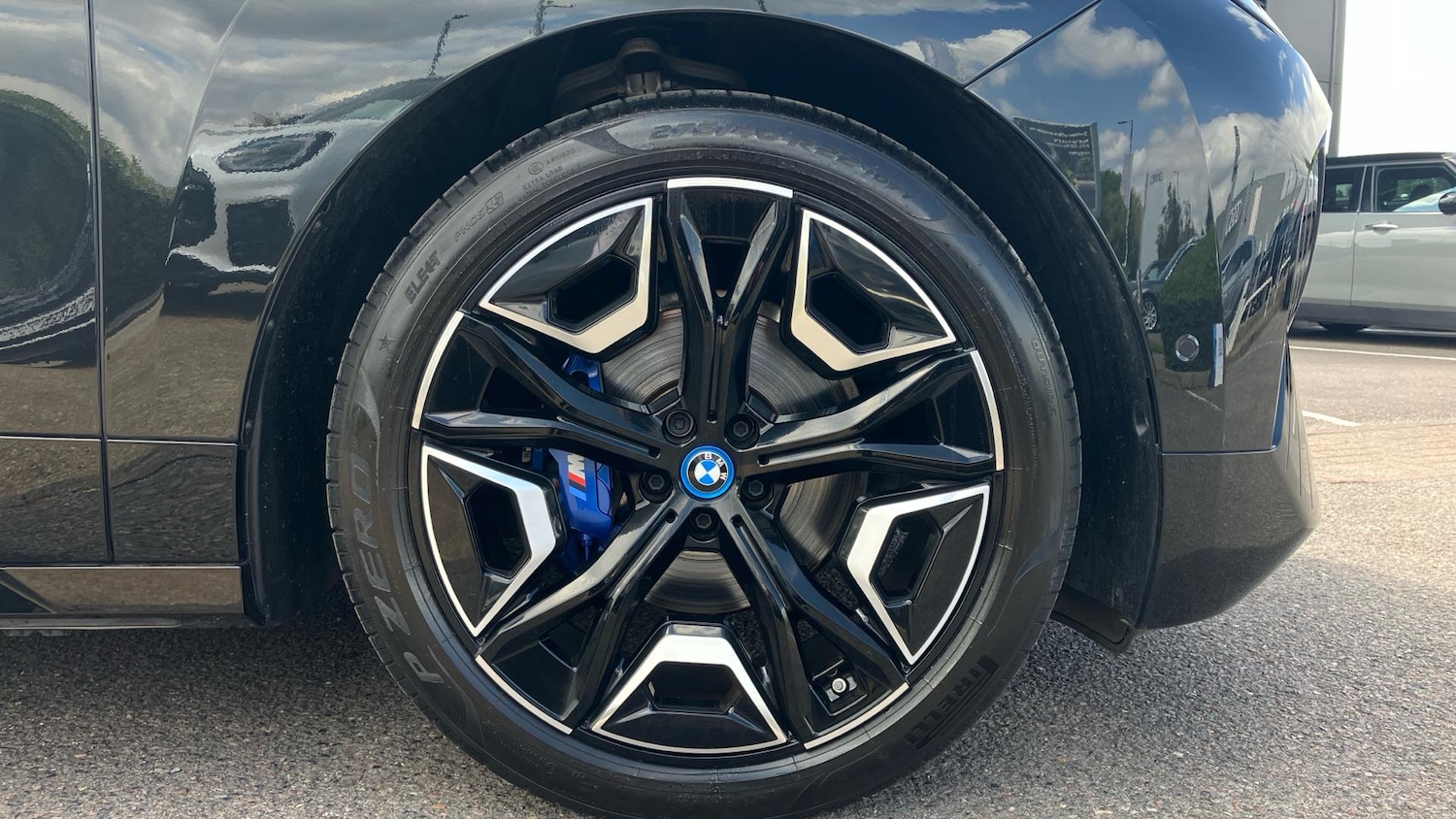 Used BMW iX 2025 for sale - 76679751: Photo 14