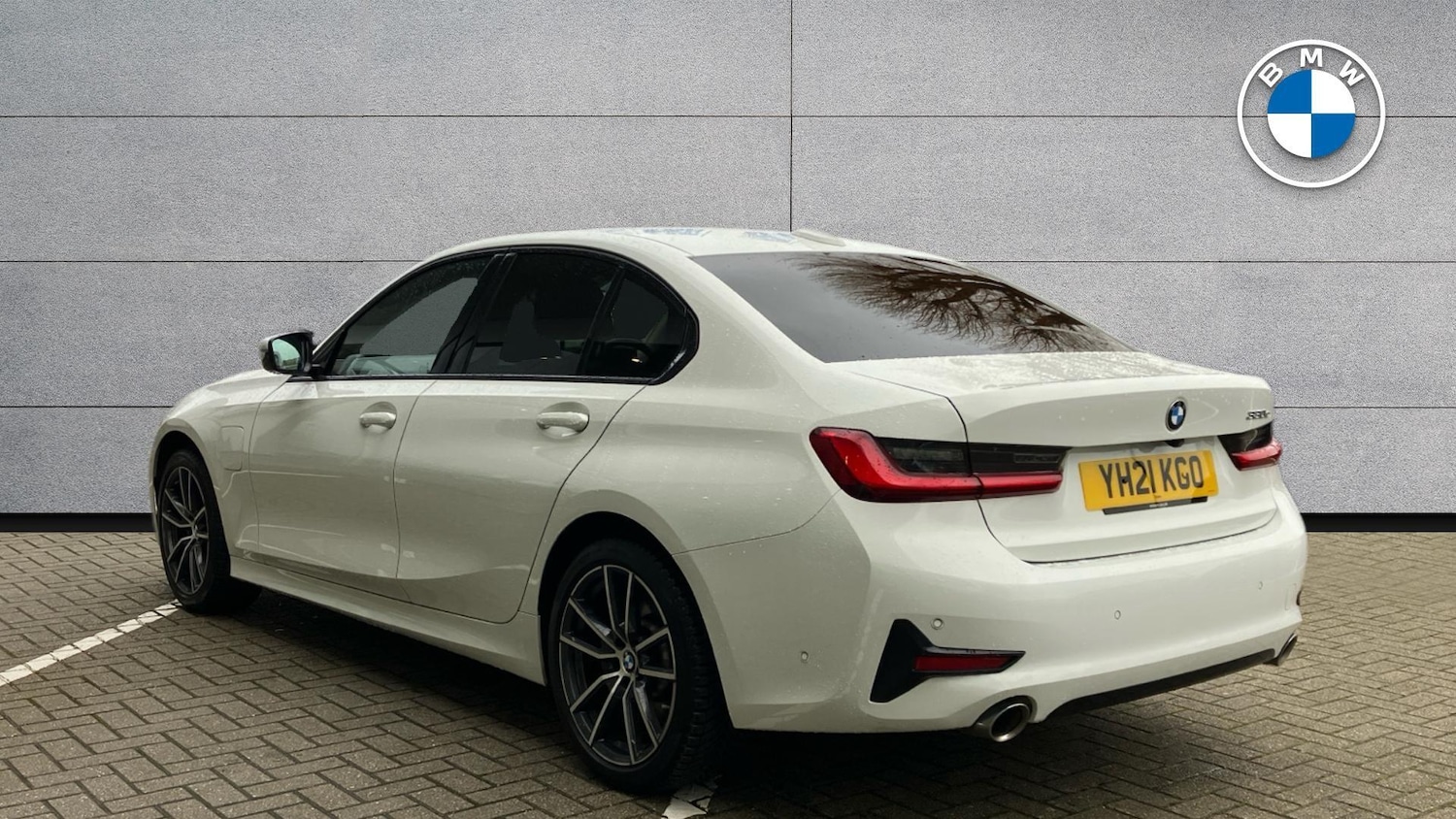 Used BMW 3 Series 2021 for sale - 77519786: Photo 2