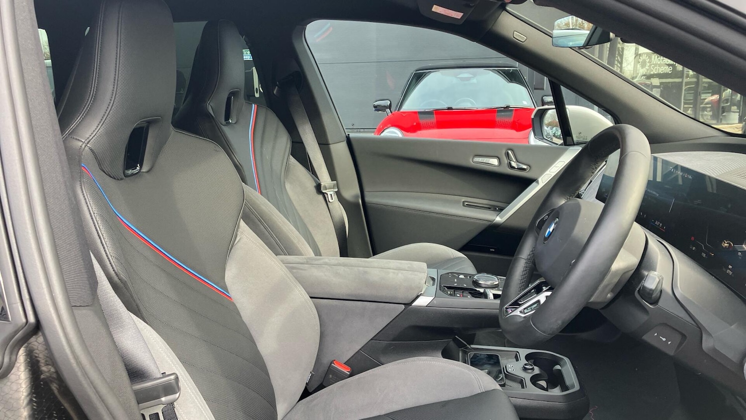 Used BMW iX 2025 for sale - 77557191: Photo 11