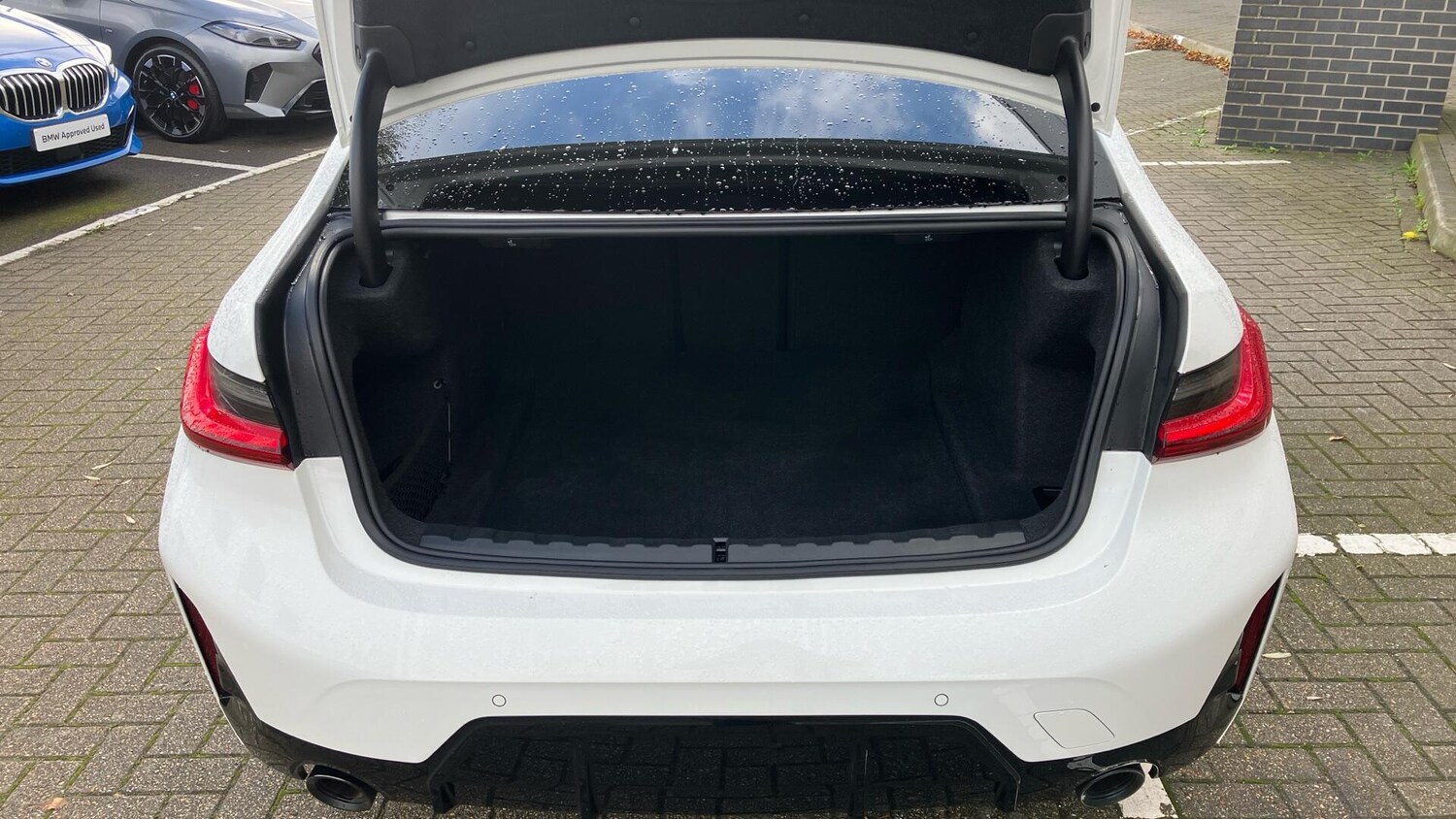 Used BMW 3 Series 2024 for sale - 76677878: Photo 24