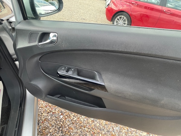 Used Vauxhall Corsa 2014 for sale - 75121071: Photo 12